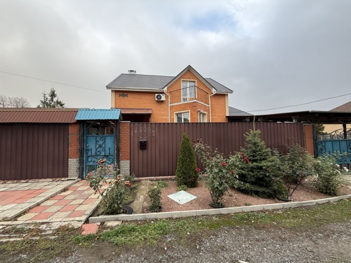 Двоповерховий будинок. Ремонт. 4 кімнати. 130м2 - фото 1