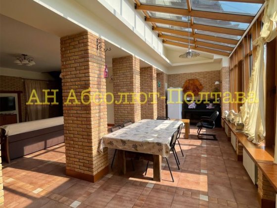 Здам шикарний окремий будинок в Центрі Полтава