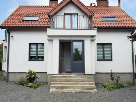 Оренда КЛАСНОГО КОМПАКТНОГО БУДИНКУ, двір, гараж, твердоп.котел, КАМІН Чернівці