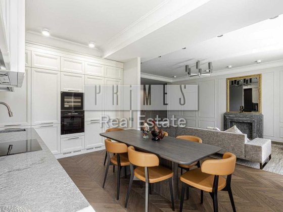 Оренда 4к квартири, вул. Олександра Кониського, 46/11, Центр Київ