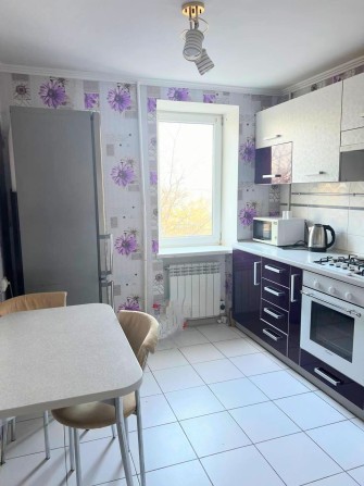 Оренда сучасної однокімнатної квартири центр міста - фото 1