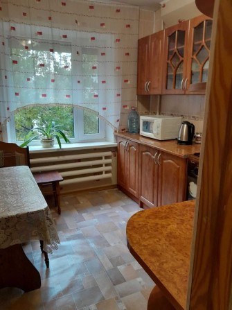 Сдам двухкомнатную на Чаривной - фото 1