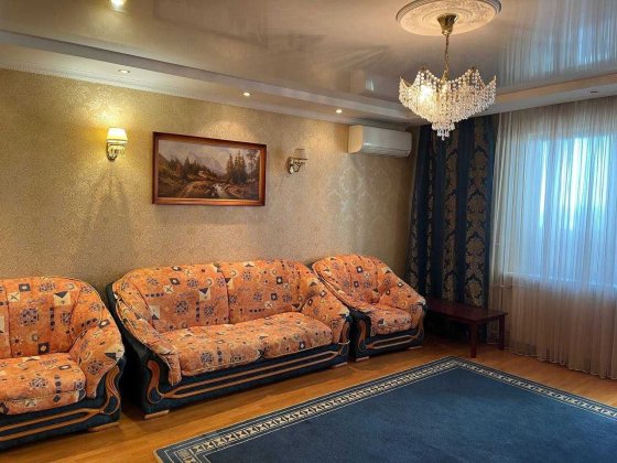 Оренда 3 кімнатна видова квартира метро Дарниця без комісії Київ