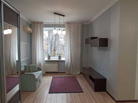 Сдам 1 - комнатную квартиру верх пр. Поля, ул. Незалежностi Днепр