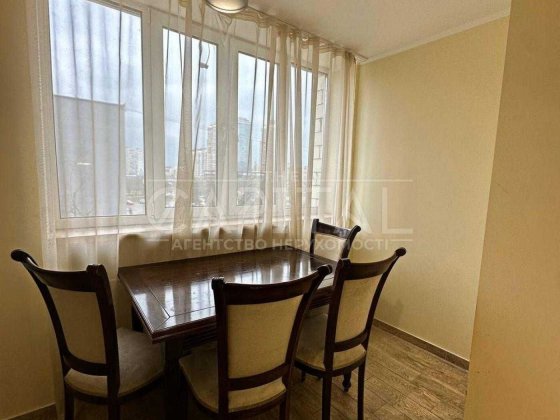 В оренду — стильна та простора квартира на Оболоні! Киев