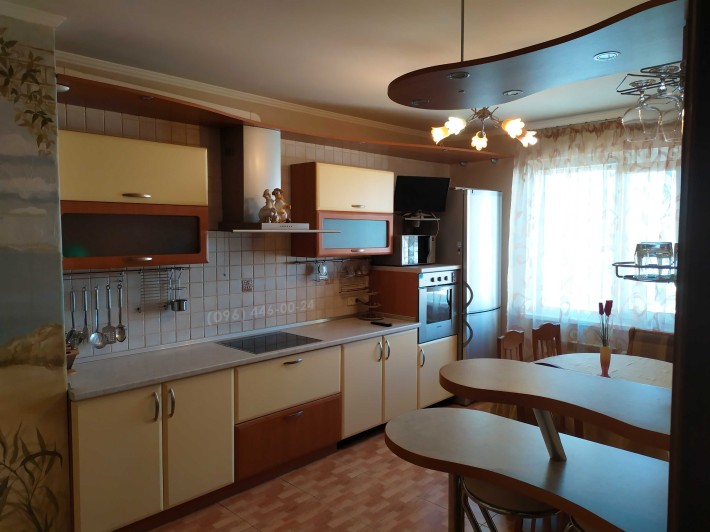 Здам простору 3-кімнатну квартиру + 2 паркомісця, Драгоманова 12 - фото 1