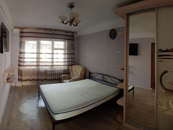 Аренда 2х- комн.кв. ул. Запорожского Казачества 3/5 ост. Почта Запоріжжя