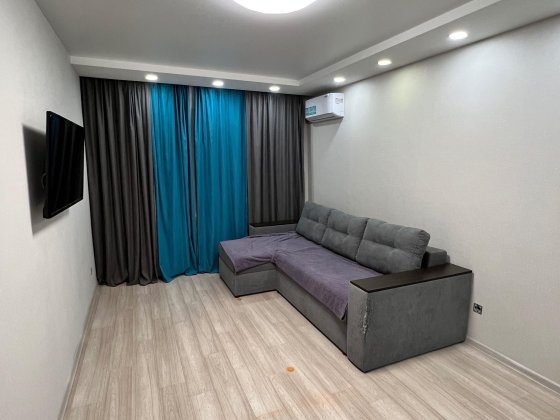 Оренда однокімнатної квартири, Космос