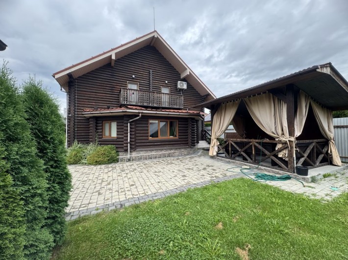 Будинок біля Ужгорода - фото 1