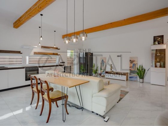 Оренда будинку в Києві Русанівські сади басейн генератор Київ