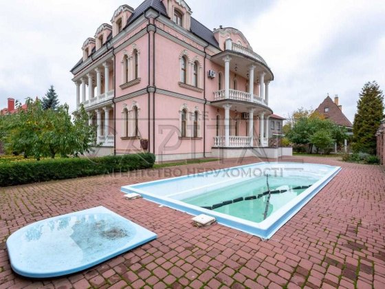 Оренда будинку
Київ, Солом'янський район, вул. Виноградна Киев