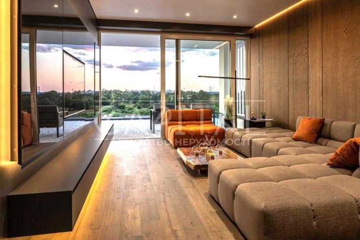 Оренда /Будинок /280 м2 /КМ Коник /Голосіївський район/вул. Лютнева - фото 1