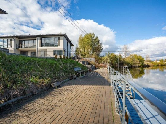 Оренда таунхауса
Київ, Дарницький район, Осокорки, вул. Святищенська Київ