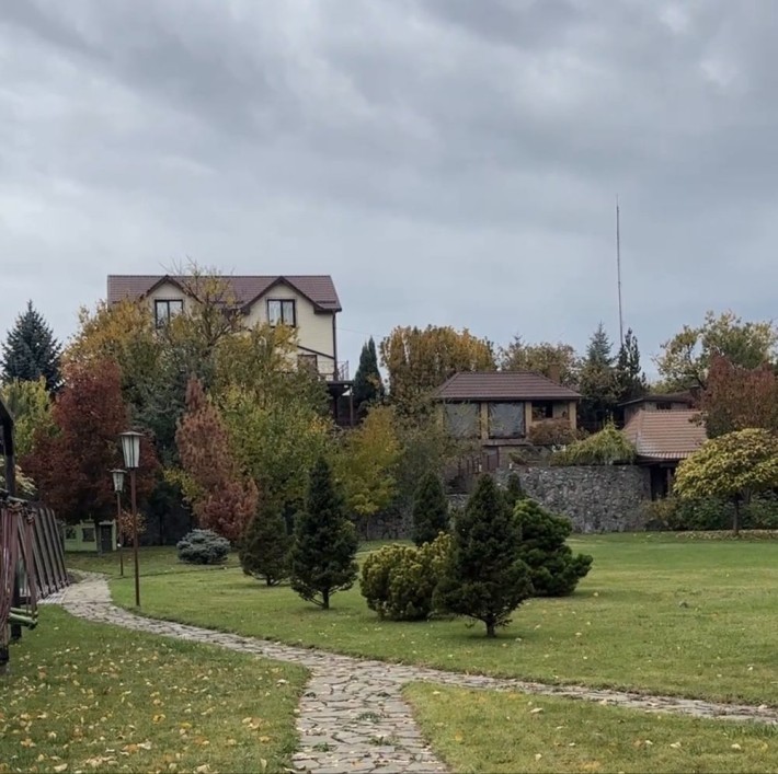 Сдам 3-этажный дом на берегу Днепра - фото 1