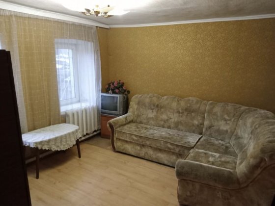 Сдам пол дома 2 ком центр парк Глобы Артема( січевих стрильців) Днепр