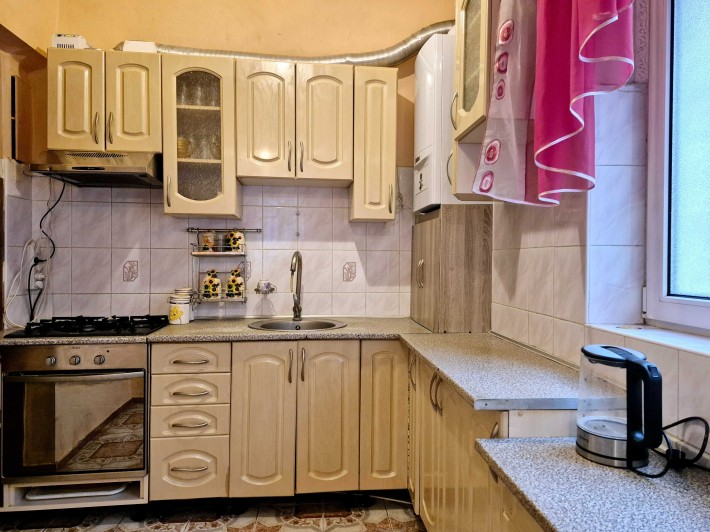 Охайний будинок на Печерську.метро Звіренецька. - фото 1