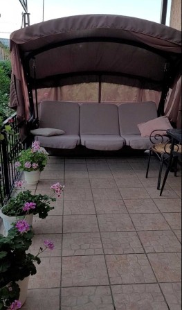 Оренда добротного будинку в місті - фото 1