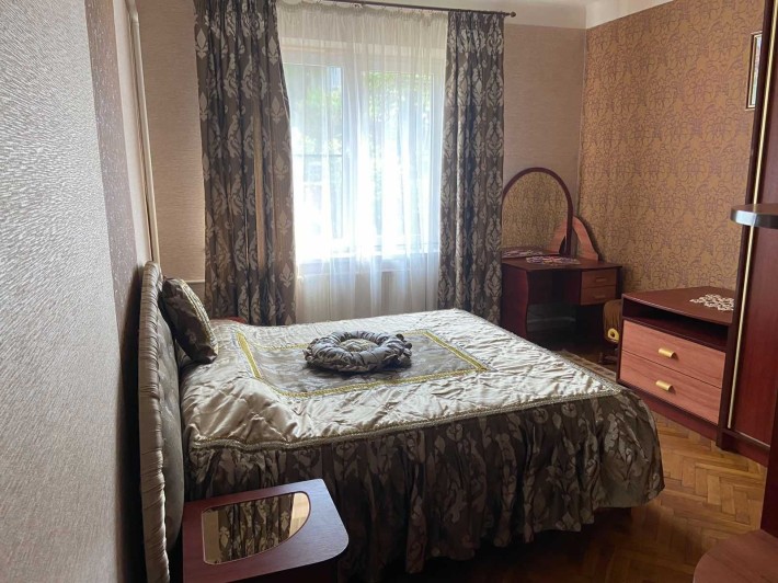 Оренда будинку в Личаківському р-н, без оплати комунальних послуг!!! - фото 1