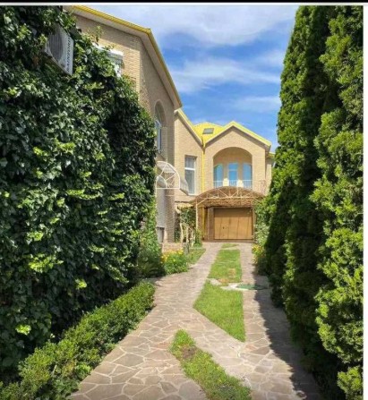 Сдается 4к дом пр Гагарина Науки  ТРЦ NEO PLAZA - фото 1