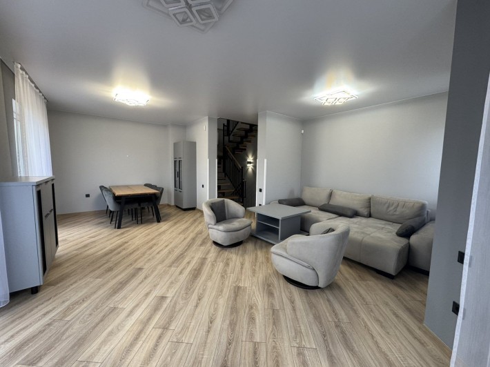 Здам будинок з гаражем перша здача - фото 1