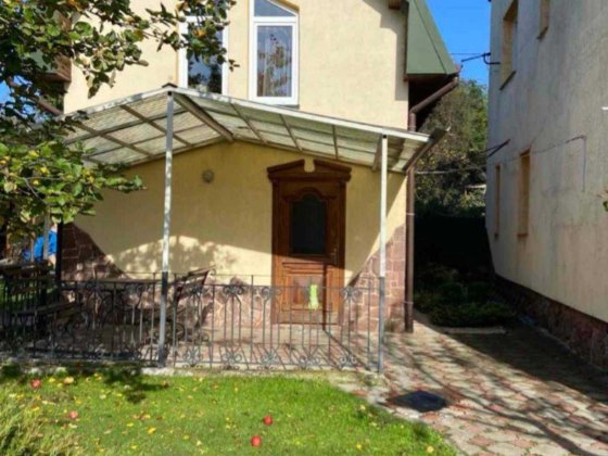 Здається в довготривалу оренду однокімнатний будинок ! Львов