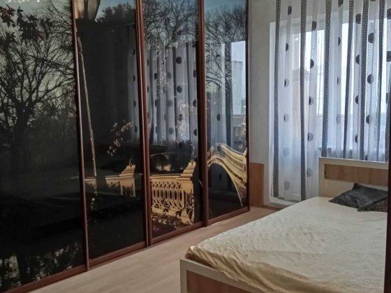 Здається трикімнатна квартира по вул Рональда Рейгана 9-д Київ