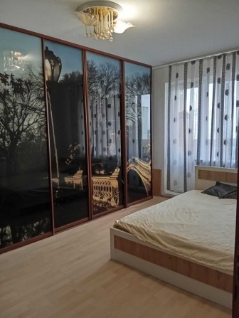 Здається трикімнатна квартира по вул Рональда Рейгана 9-д - фото 1