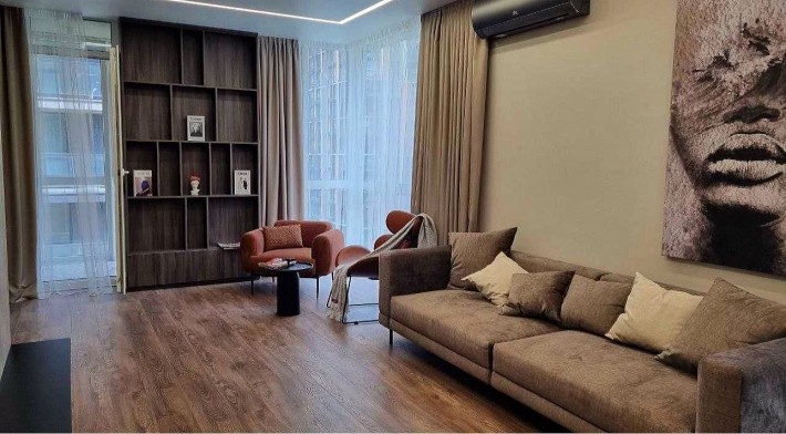 Французький Французский квартал Маккейна Предславинская Паркинг - фото 1