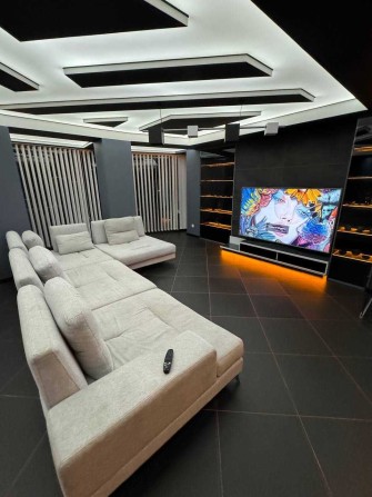 Сдам эксклюзивную 3х-комнатную VIP-квартиру на пр.Гагарина,центр - фото 1