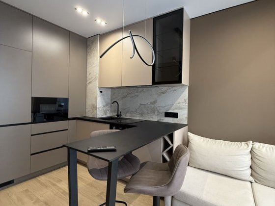 Оренда сучасної дизайнерської квартри в центрі міста. Житомир