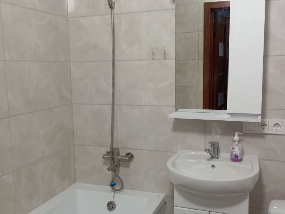 Оренда 1кімн.кв,Замостя р-н Жд вокзалу,40/20/8, єврор Винница