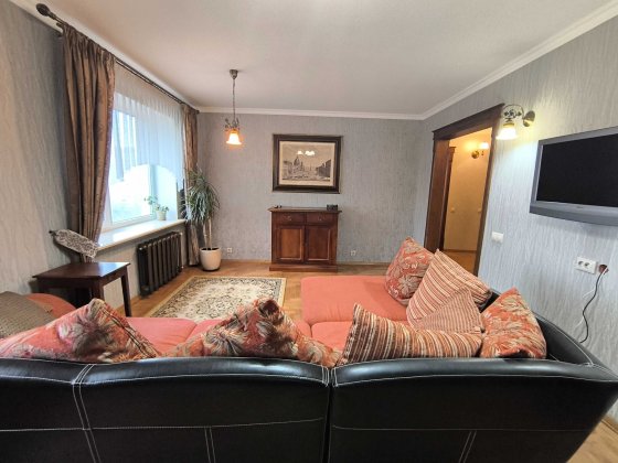 Здам 4 кімнатну квартиру, Дарницький, Ахматової 7/15 Київ