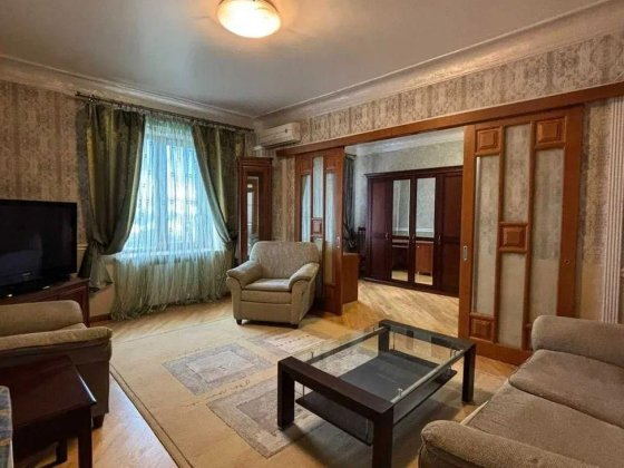 Оренда Центр Прорізна Хрещатик Чикаленка SF Киев