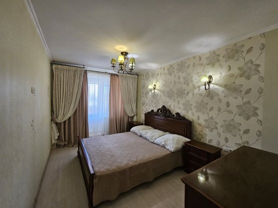 Здається чудова 4 кімнатна квартира на Слов'янці. Винница