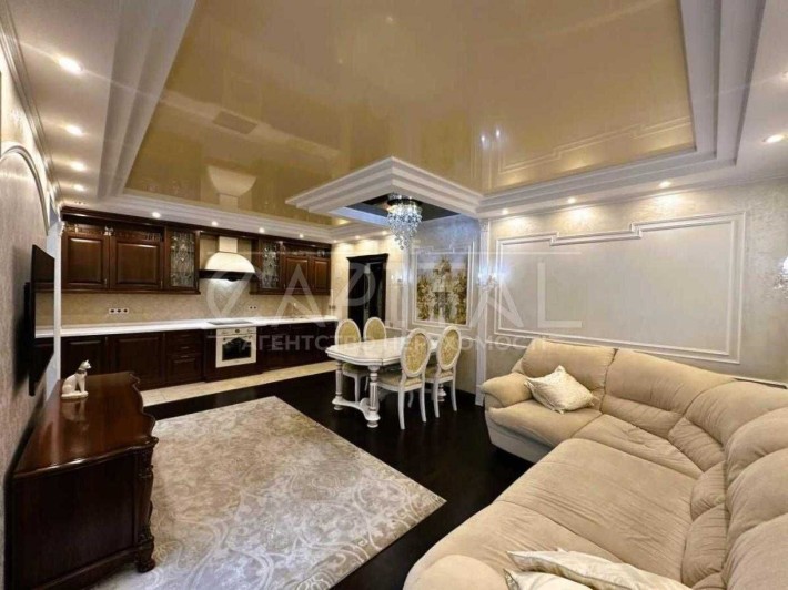 Оренда ПЕРША ЗДАЧА 3 кімнатна Квартира /вул. Миколи Голего, Солом'янка - фото 1