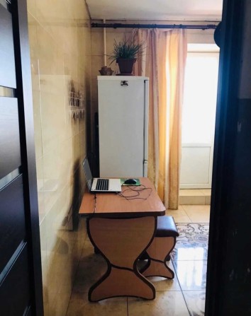 Затишна 1-кімнатна квартира покращеного планування в центрі міста - фото 1