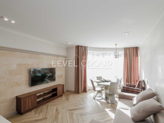 Пропонується 3-кімнатна квартира на Антоновича 131, Голосіївський р-н Киев