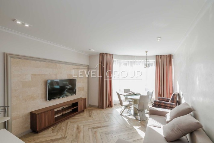 Пропонується 3-кімнатна квартира на Антоновича 131, Голосіївський р-н - фото 1