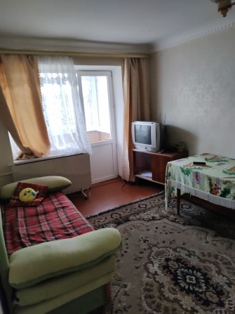 Двух комнатная квартира в центре города - фото 1