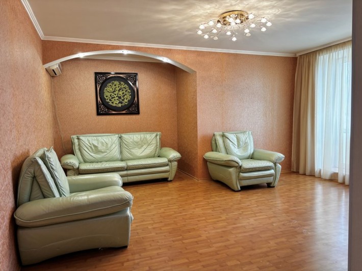 3 кімнатна з меблями та побутовою технікою Ковалівка,поруч центр міста - фото 1