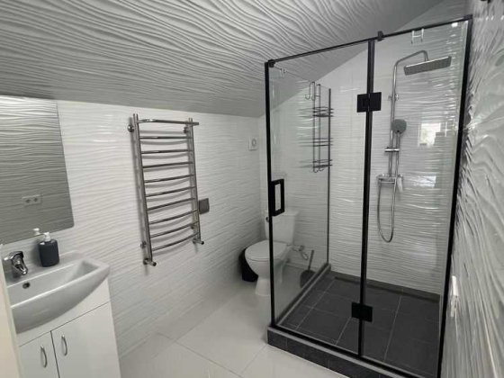 вул Героїв УПА Оренда Будинок Перша Здача Паркінг. Зарядка Електрокар. Львов