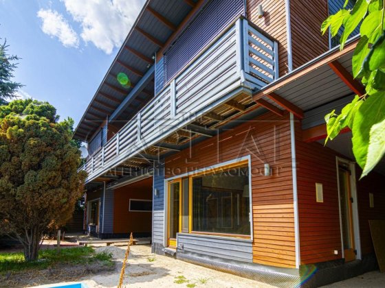 Пропонується в оренду авторський,сімейний будинок на Осокорках 300м2 Киев