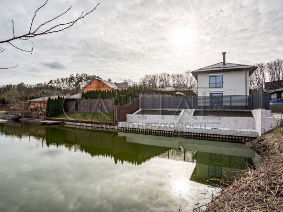 Оренда трирівневого таунхауса в кооперативі «Чорнобилець», Оболонь Киев