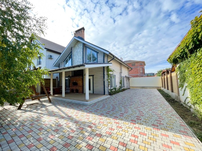 Сдам дом  158 м 2 к + кухня студия 70 м евроремонт , можно жив - фото 1