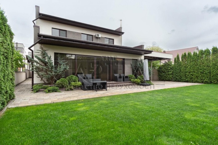 Оренда 5 кім. будинку 250 м2 Нивки, Подільський р-н, генератор/ EN/ 中文 - фото 1