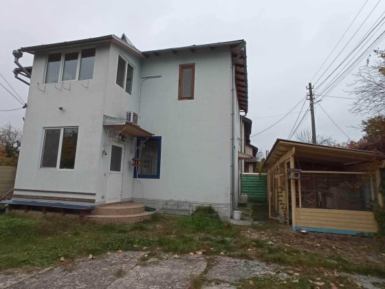 Повністю енергонезалежний котедж в 10 хв. від метро.Перша здача. Київ