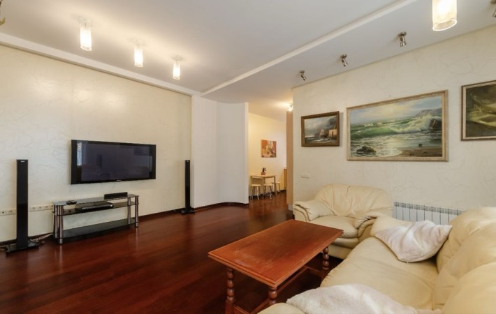 Оренда будинку для сім’ї, Гараж. Поруч парк - фото 1