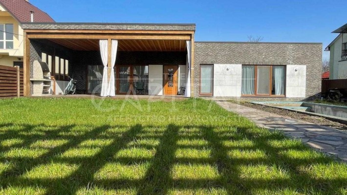 Оренда сучасного одноповерхового будинку,   Басейн - фото 1