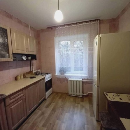 Оренда  2 кімнатноі(3 поверх) проспект Правди 35-А - фото 1