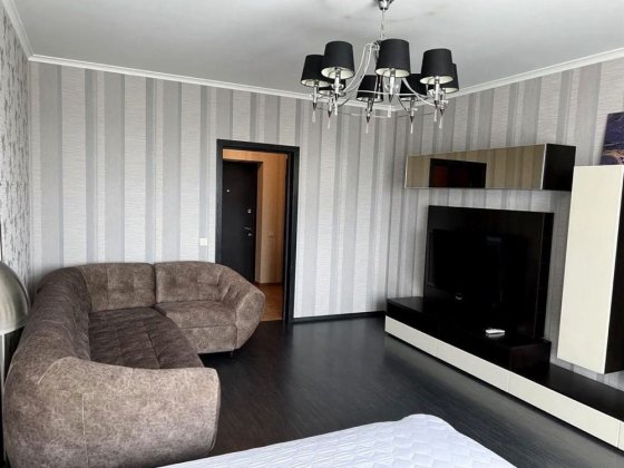 Шикарна однокімнатна квартира по вул. Йорданська Київ